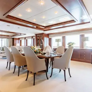 Main deck dining