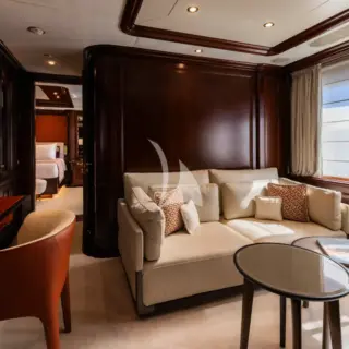 Master suite lounge / office