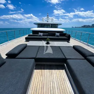 FORWARD BOW