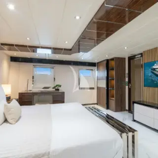 LOWER STATEROOM1