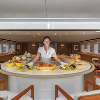 Indoor/outdoor main deck bar