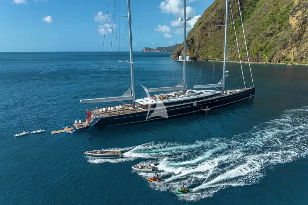 SEA EAGLE - At anchor