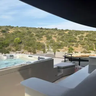 Funky Choice - Flybridge