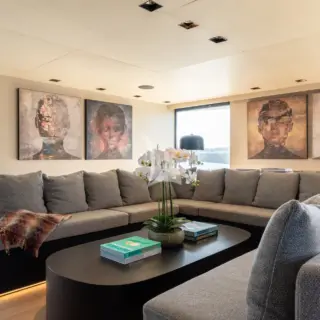 Funky Choice - Salon