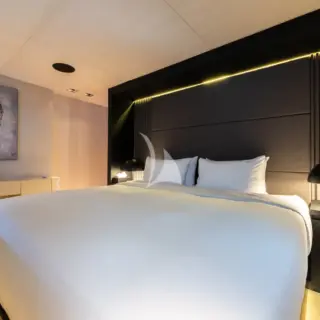 Funky Choice - VIP Cabin