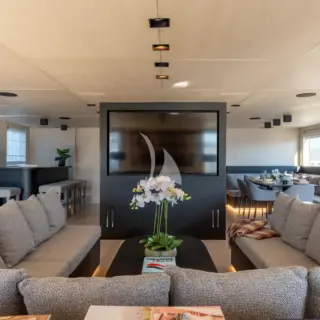 Funky Choice - Salon