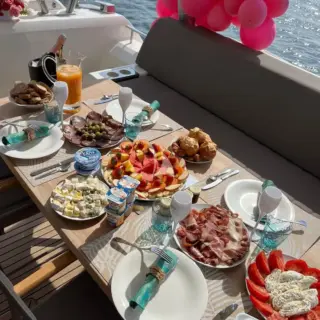 GOOD TIMES - Enjoy a gorgeous spread while on charter