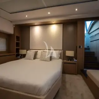 GOOD TIMES - Master Cabin