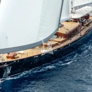 Bow underway