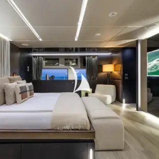 Main deck master cabin
