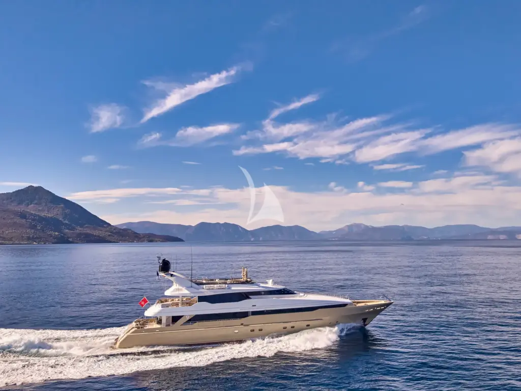 PROMETHEUS I - Cruising Starboard View 