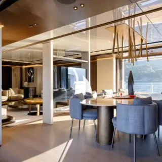 Main deck dining area - folding balcony