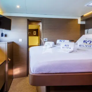 ELVIRA 52 - Image 18