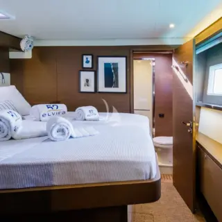 ELVIRA 52 - Image 19