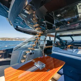 Cockpit to front