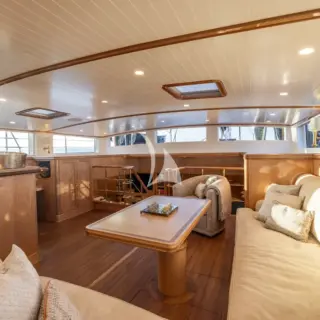 Upper deck lounge