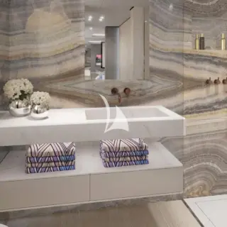 Dyna R - Double cabin bathroom