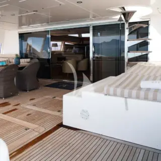 HOUBARA - aft deck
