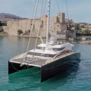 HOUBARA - at anchor