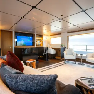 Upper Deck Salon