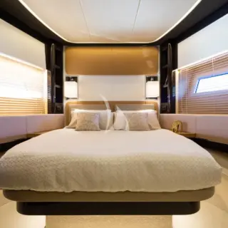 Double Cabin