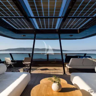 Flybridge