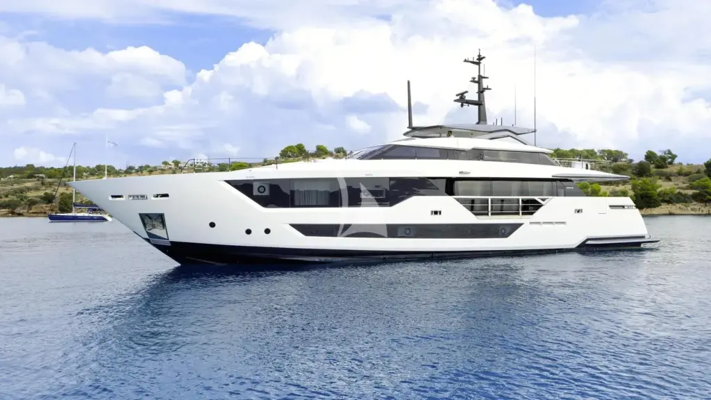 MY MISTAKE - Exterior