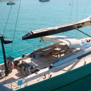 LA LOEVIE - At anchor