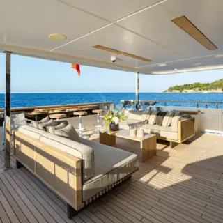 PALOMA Aft deck 1