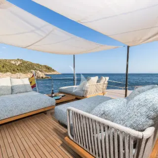 Flybridge