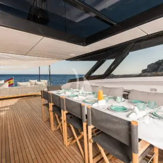 Flybridge
