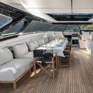 Flybridge