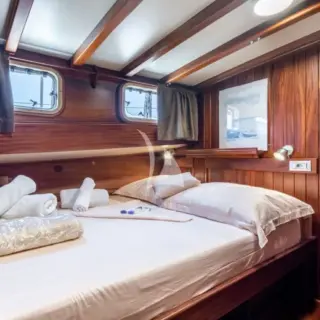 Angelica's double cabin 2