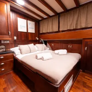 Angelica's double en-suite cabin 