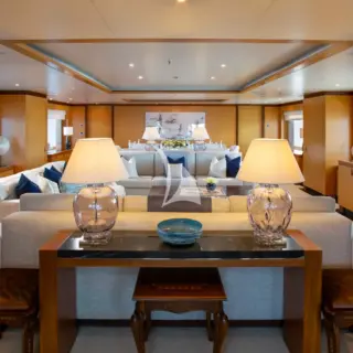MAIN DECK SALON