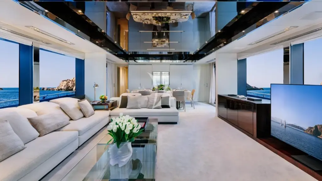 DON'T WORRY - Main Salon