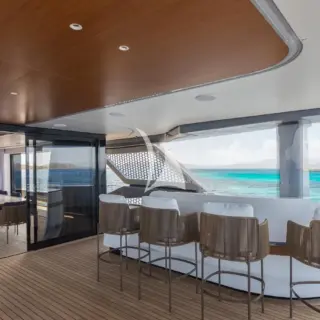 Bridge deck aft bar