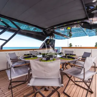 Flybridge Dining
