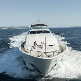 YOLO TOO - Cruising