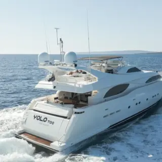 YOLO TOO - Cruising