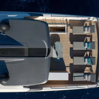 Birdeye view of the upper deck