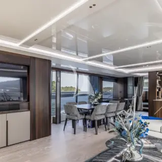 Main Deck - Salon