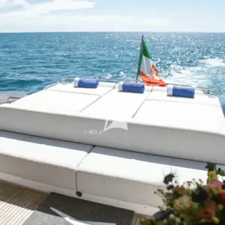 Aft deck deck sunpad