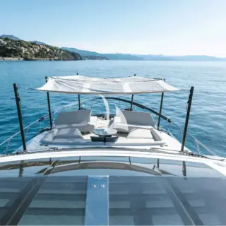 Foredeck tent
