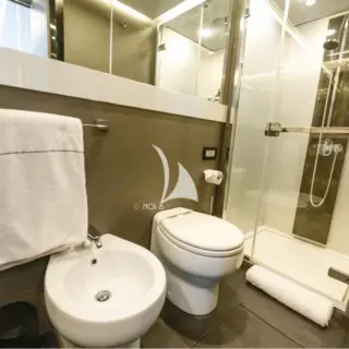 Master ensuite