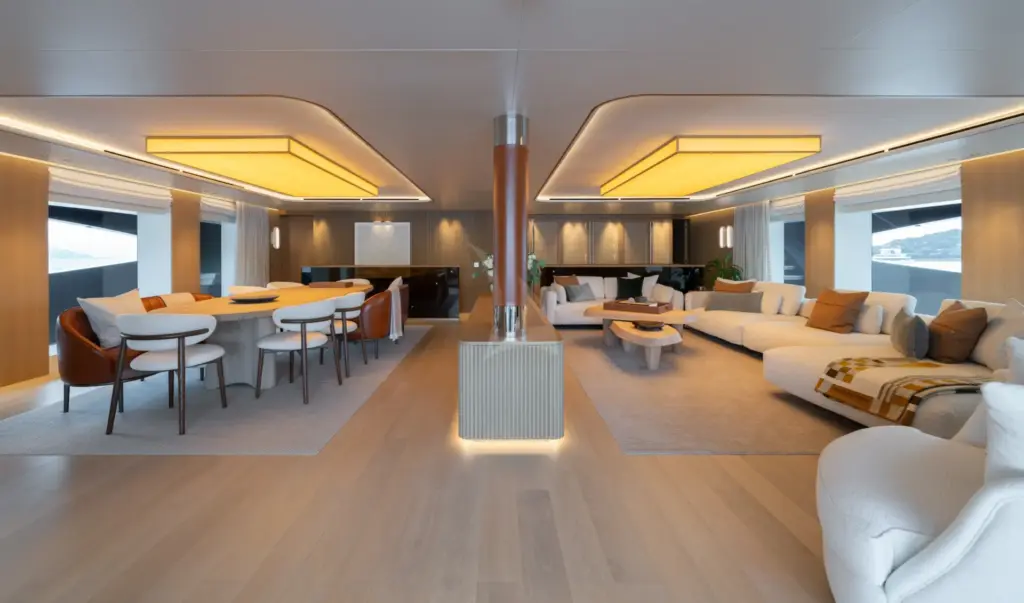 SEAWOLF X - Main Salon