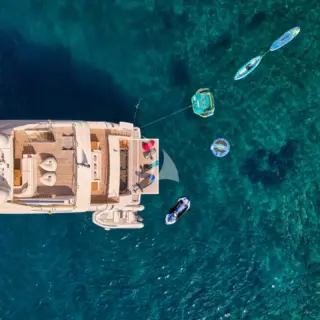 WATCH ME - Image 2