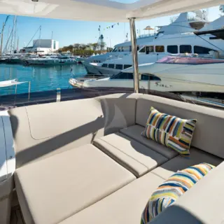 flybridge's forward lounge