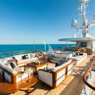 Sun deck aft