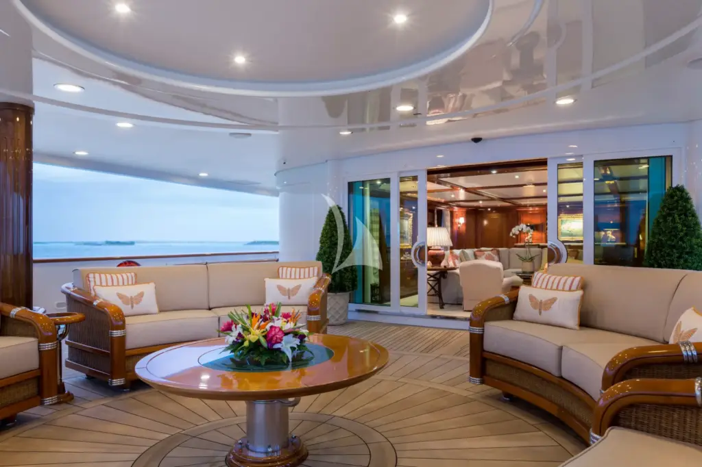 KATHARINE - Main deck aft - Lounge area